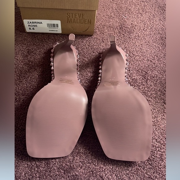 Size 8.5 new in the box Steve Madden heels - Picture 4 of 4